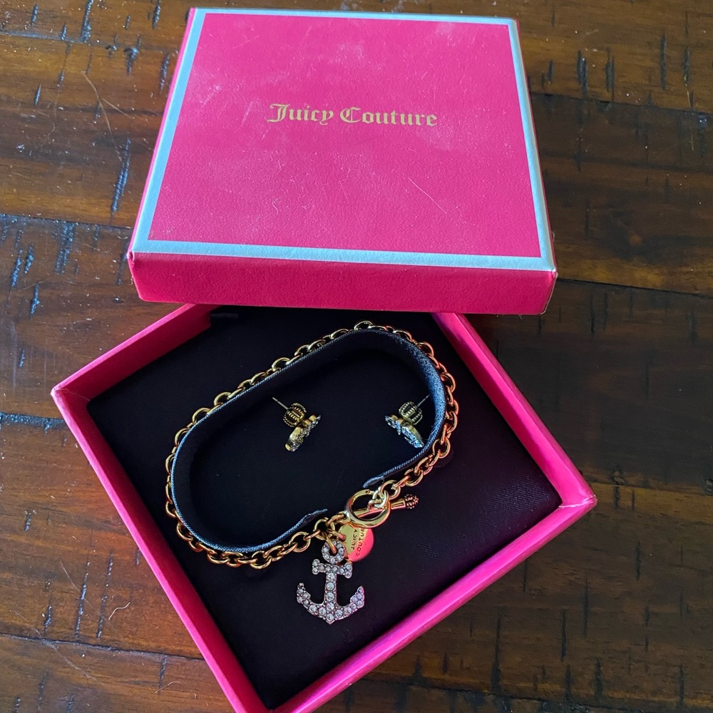 Juicy Couture Anchor Charm Bracelet